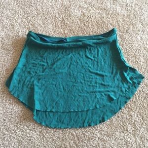 Hunter green ballet skirt (like Abigail Mentzer)
